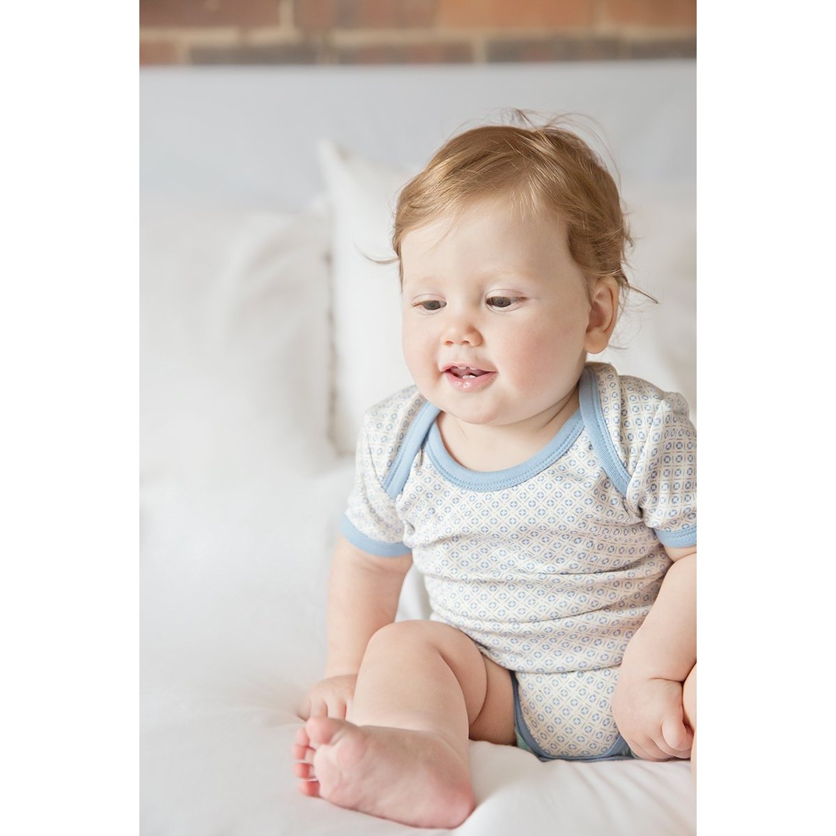 Organic Blue Short-sleeve Baby Onesie – Sapling Child